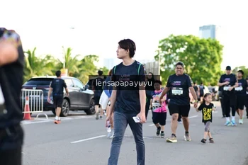 Runner Photo 1637301