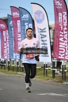 Runner Photo 1637305