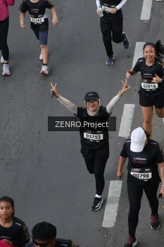 Runner Photo 1637346