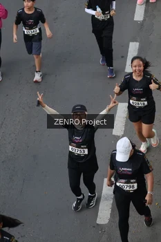 Runner Photo 1637365