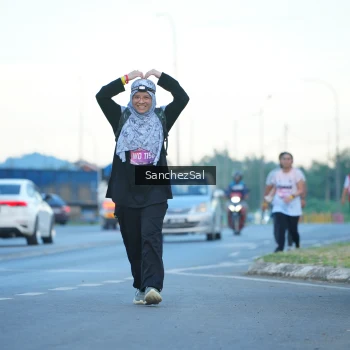 Runner Photo 1637381