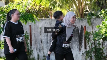 Runner Photo 1637398