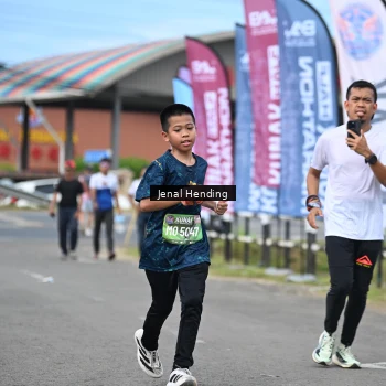 Runner Photo 1637436