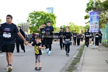 Runner Photo 1637453