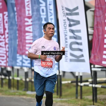 Runner Photo 1637478