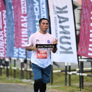 Runner Photo 1637495