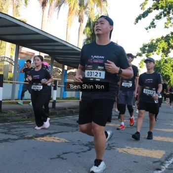 Runner Photo 1637547