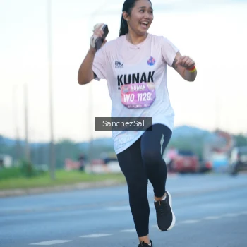 Runner Photo 1637552