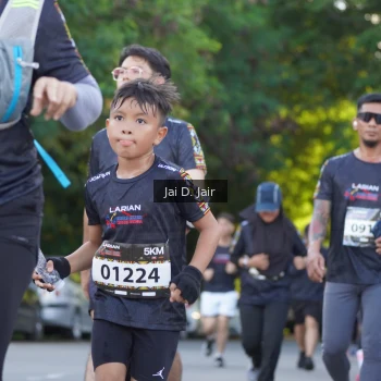 Runner Photo 1637575