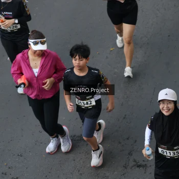 Runner Photo 1637587