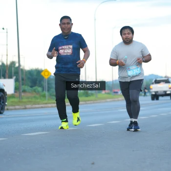 Runner Photo 1637647