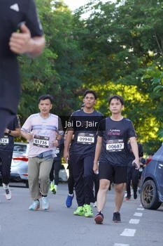Runner Photo 1637720