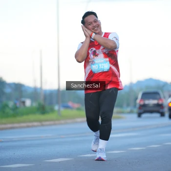 Runner Photo 1637744