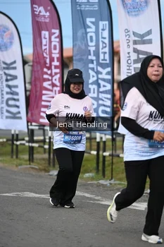 Runner Photo 1637816