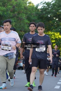 Runner Photo 1637822