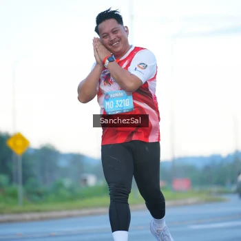 Runner Photo 1637833