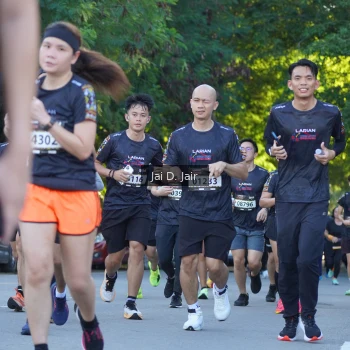 Runner Photo 1637851
