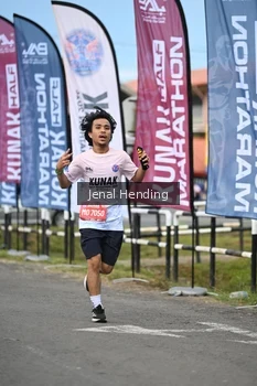 Runner Photo 1637852