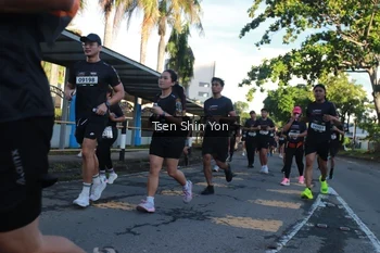 Runner Photo 1637899