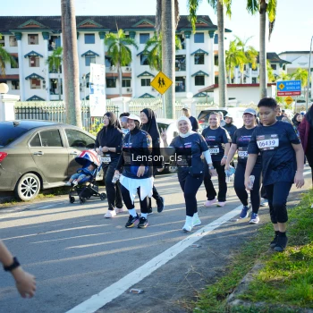 Runner Photo 1637942