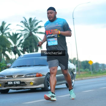 Runner Photo 1637983