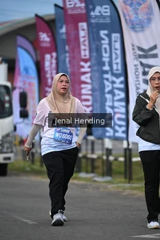Runner Photo 1638063