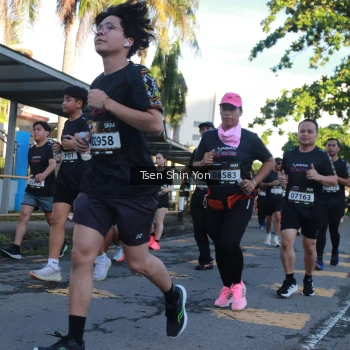 Runner Photo 1638113