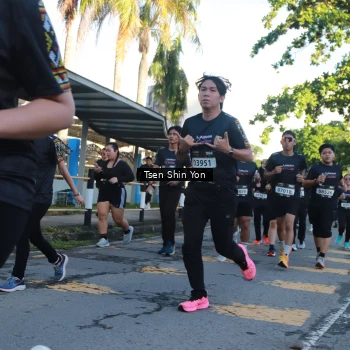 Runner Photo 1638307