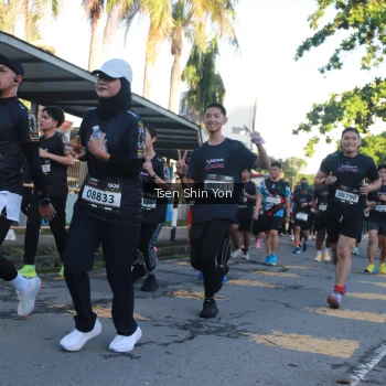 Runner Photo 1638538