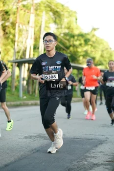 Runner Photo 1638741