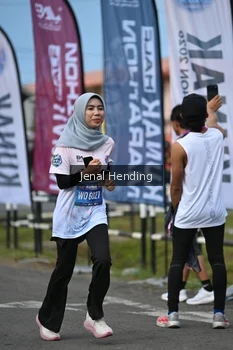 Runner Photo 1638855