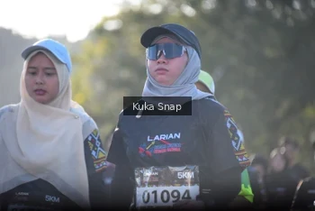 Runner Photo 1639100