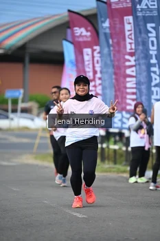 Runner Photo 1639114
