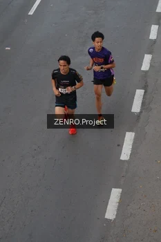 Runner Photo 1639115