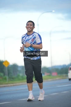 Runner Photo 1639173