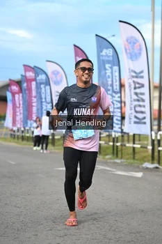Runner Photo 1639192