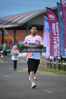 Runner Photo 1639262