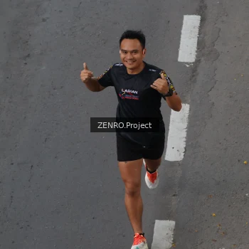 Runner Photo 1639635