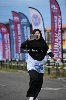 Runner Photo 1639725