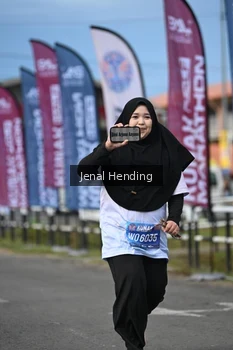 Runner Photo 1639749