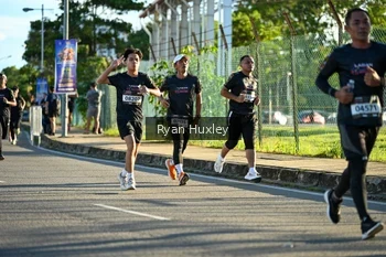 Runner Photo 1639765