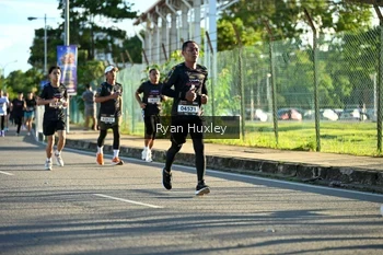Runner Photo 1639775