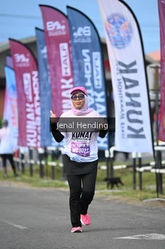 Runner Photo 1639790