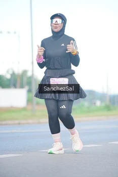 Runner Photo 1639837