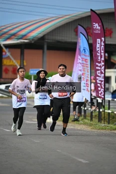 Runner Photo 1639883