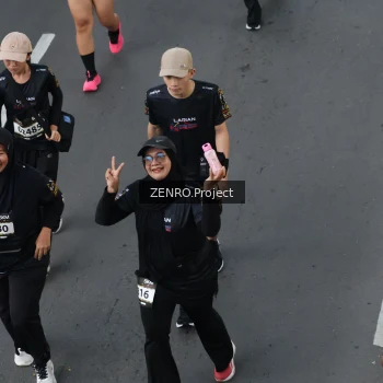 Runner Photo 1639996