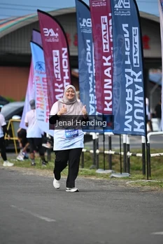 Runner Photo 1640027