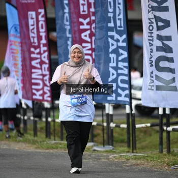 Runner Photo 1640065