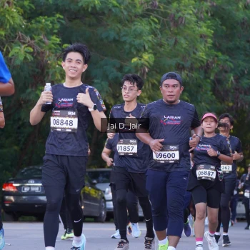 Runner Photo 1640533