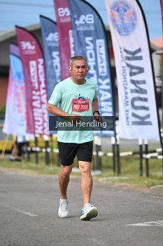 Runner Photo 1640742